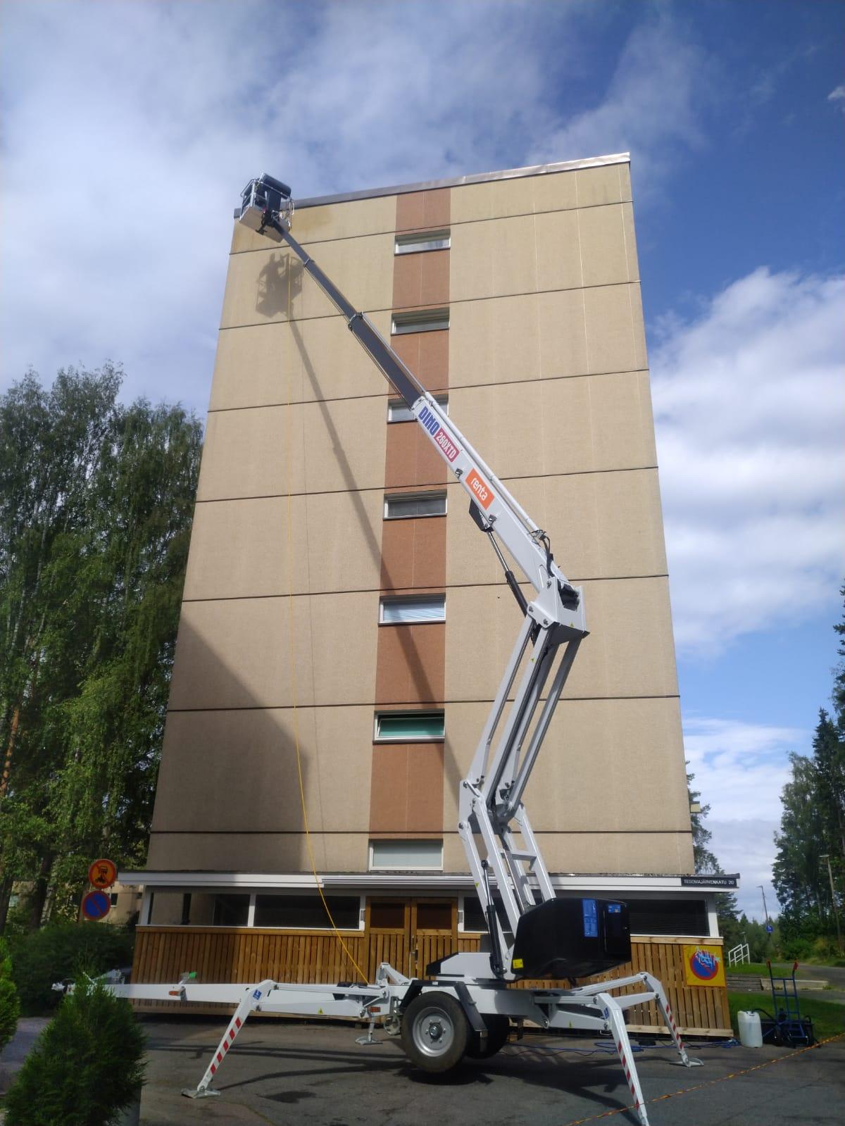 Julkisivupesu, kerrostalo
